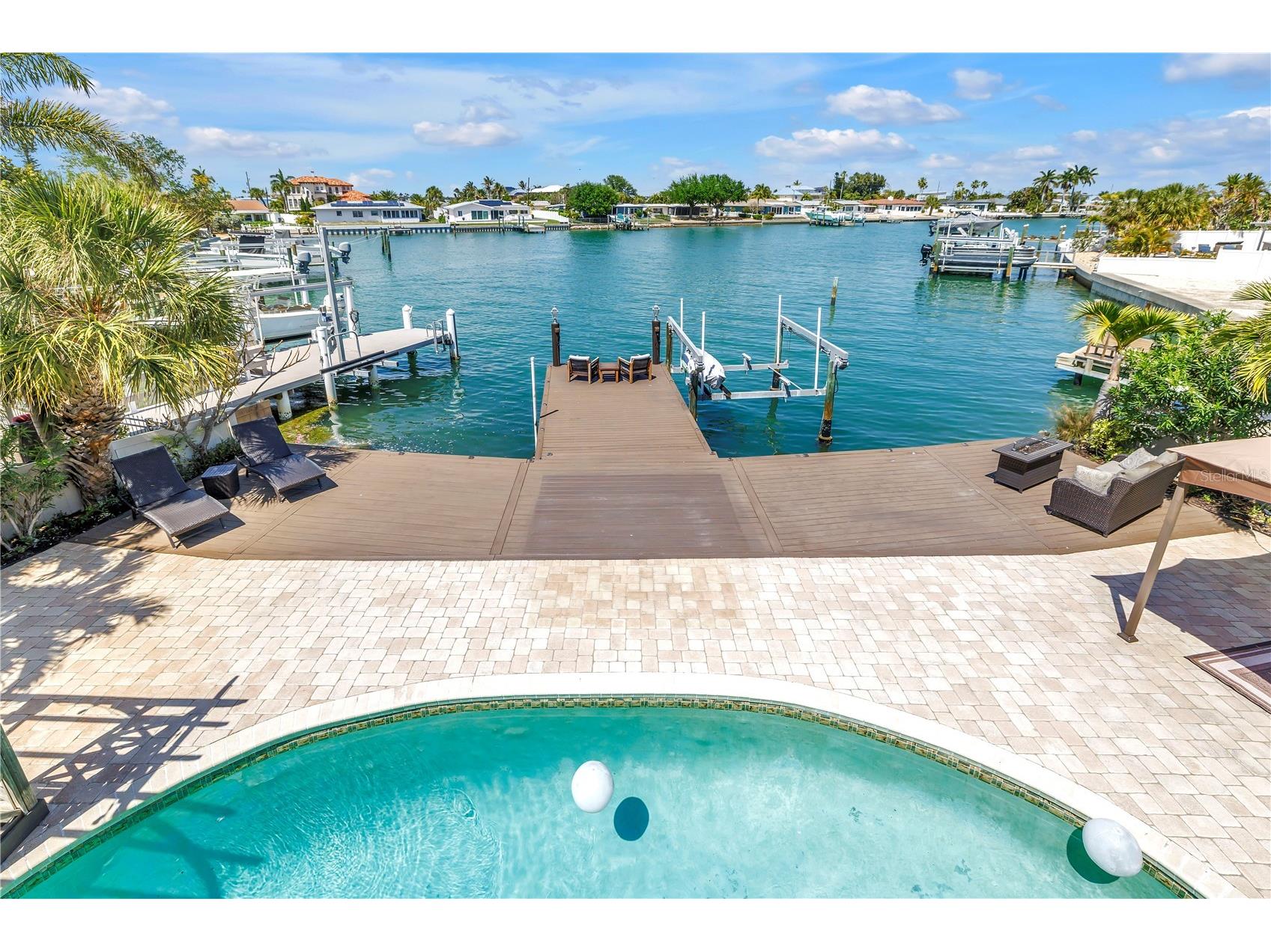 3945 Poinsettia Drive Saint Pete Beach FL 33706 TB8498461 image1