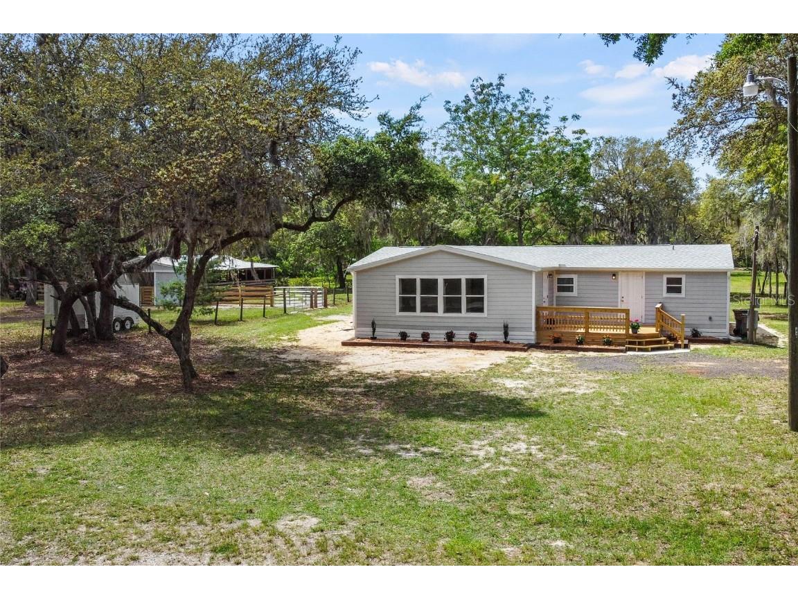 39455 E Cemetary Road Umatilla FL 32784 G5079927 image1