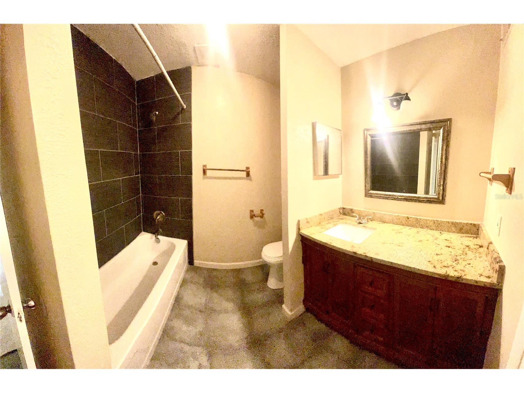 3946 Crayrich Circle #A3 Orlando FL 32839 O6418514 image9