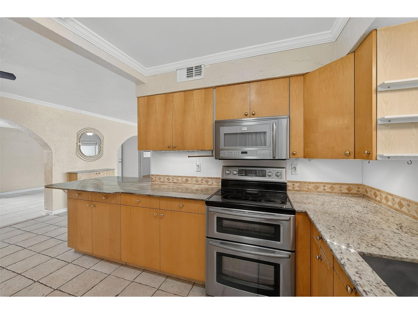 3946 Omega Circle Sarasota FL 34235 TB8475117 image12