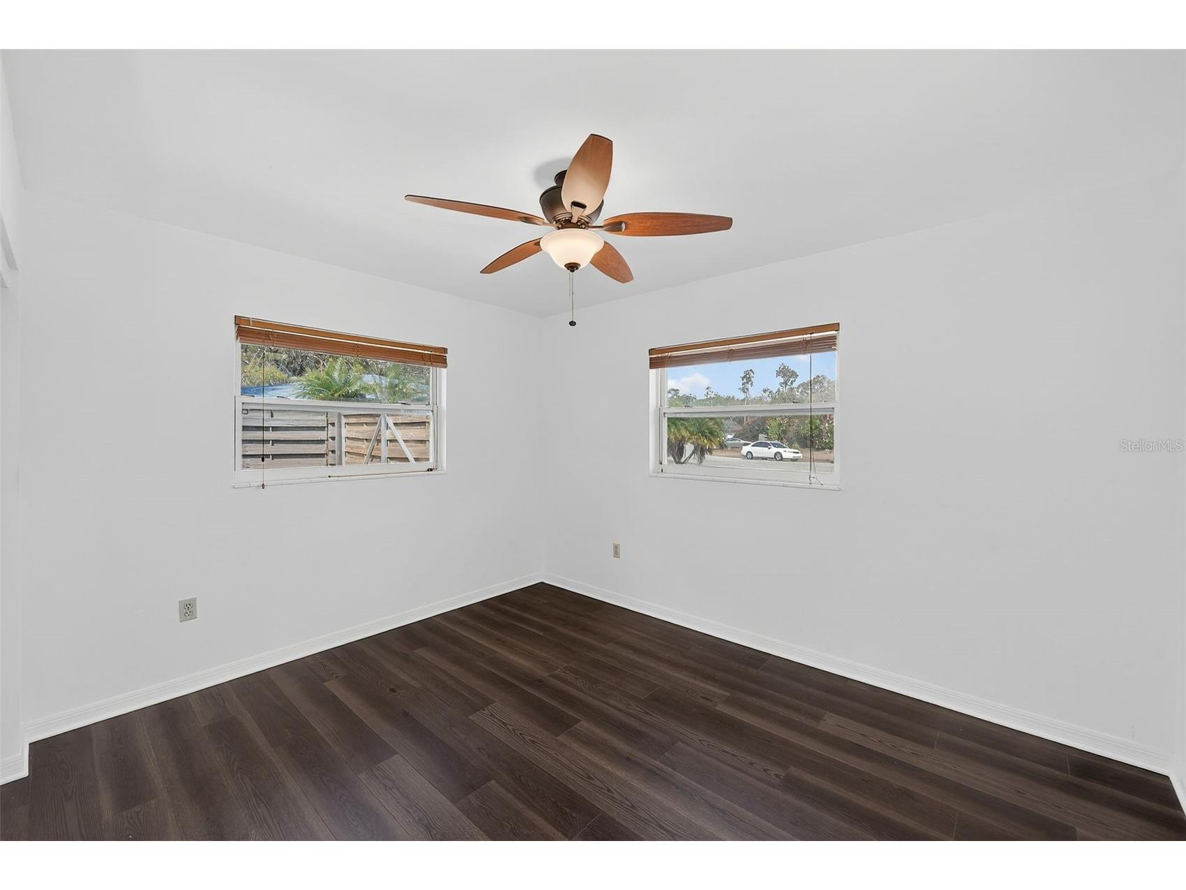 3946 Omega Circle Sarasota FL 34235 TB8475117 image23
