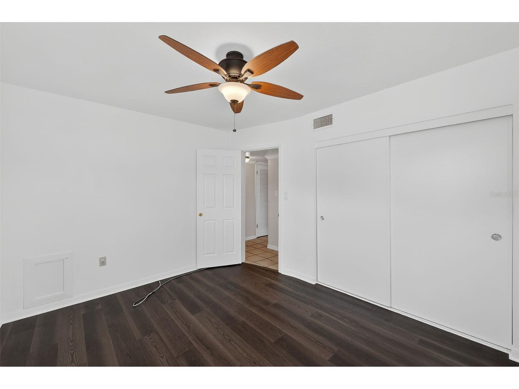 3946 Omega Circle Sarasota FL 34235 TB8475117 image24