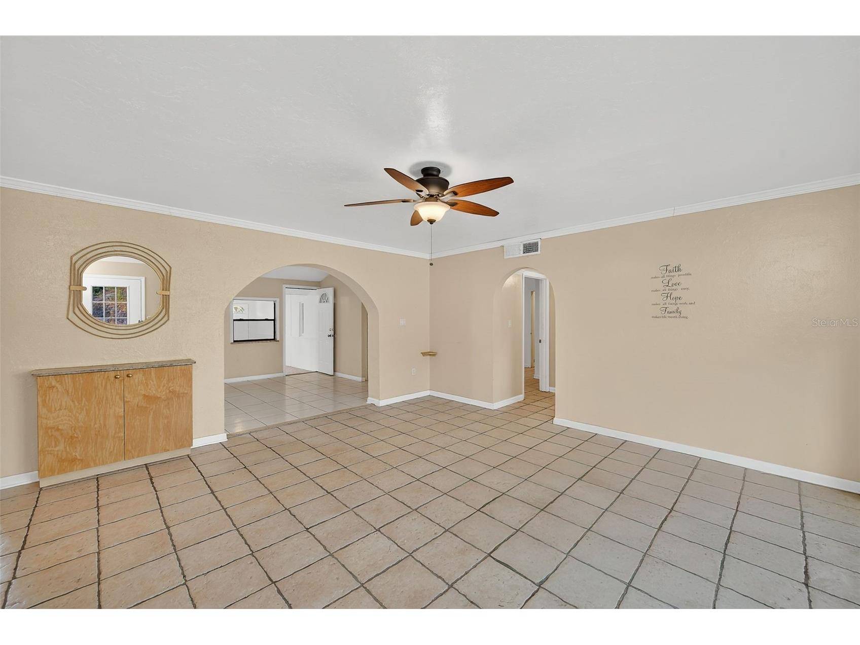 3946 Omega Circle Sarasota FL 34235 TB8475117 image3