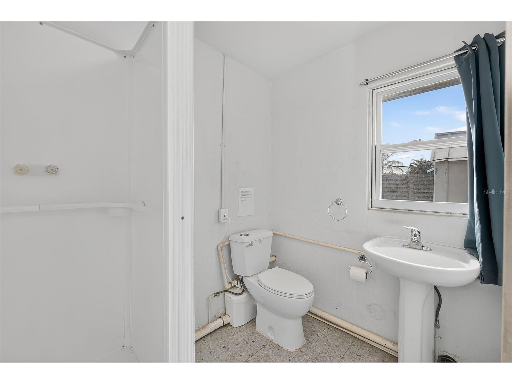 3946 Omega Circle Sarasota FL 34235 TB8475117 image31