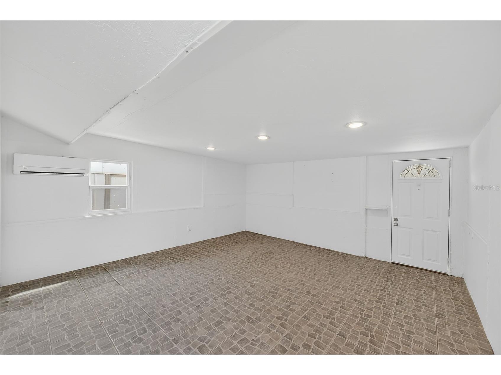 3946 Omega Circle Sarasota FL 34235 TB8475117 image32
