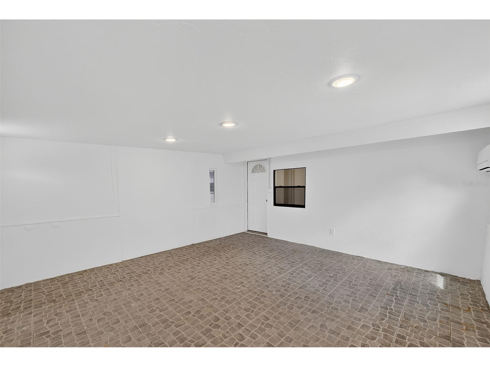 3946 Omega Circle Sarasota FL 34235 TB8475117 image33