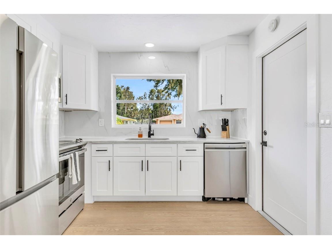 3946 Prudence Drive Sarasota FL 34235 A4658721 image10