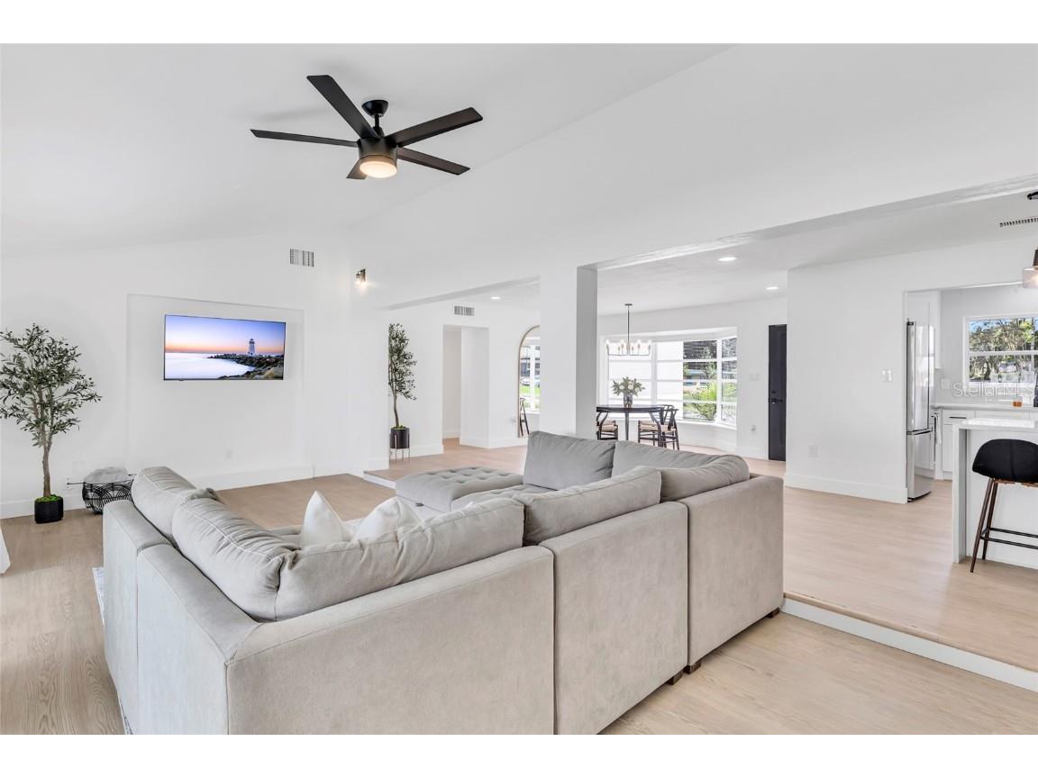 3946 Prudence Drive Sarasota FL 34235 A4658721 image4