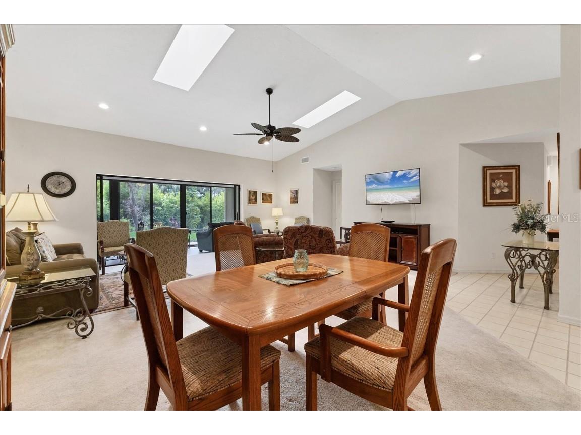 3946 Wilshire Circle E #168 Sarasota FL 34238 A4664035 image2