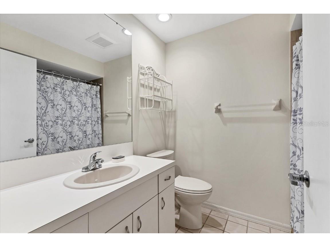 3946 Wilshire Circle E #168 Sarasota FL 34238 A4664035 image23