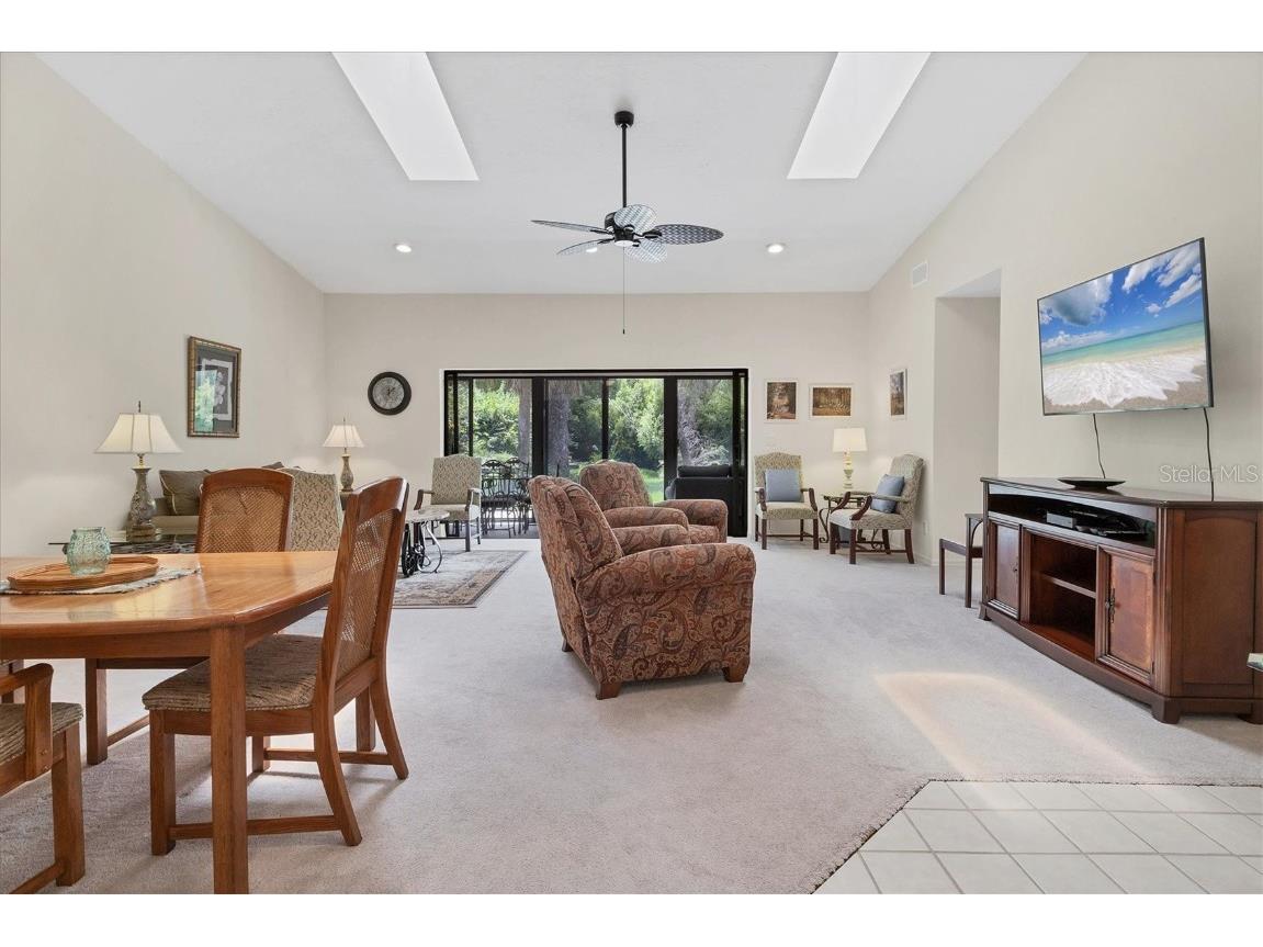 3946 Wilshire Circle E #168 Sarasota FL 34238 A4664035 image3