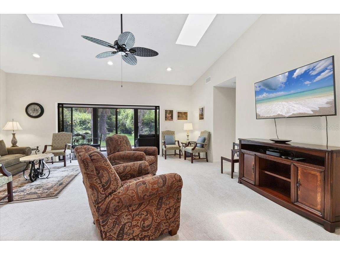 3946 Wilshire Circle E #168 Sarasota FL 34238 A4664035 image4