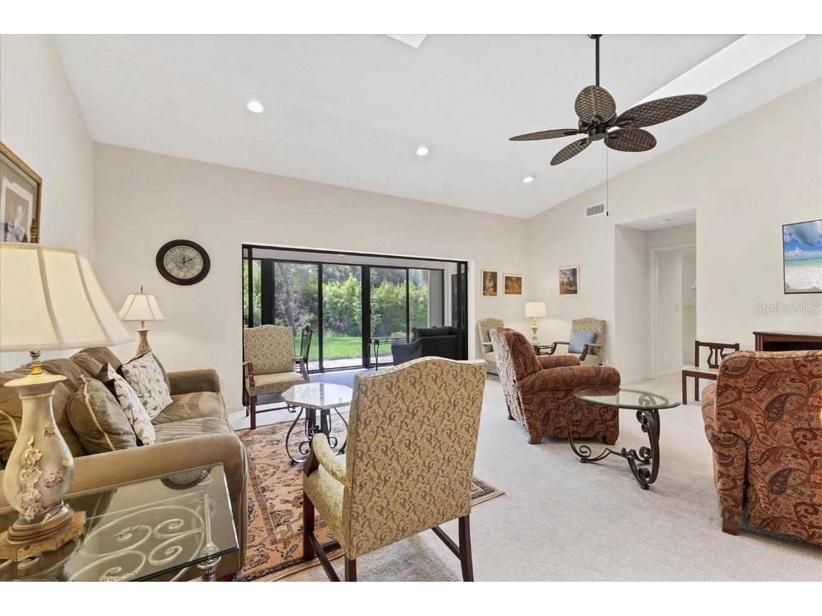 3946 Wilshire Circle E #168 Sarasota FL 34238 A4664035 image9