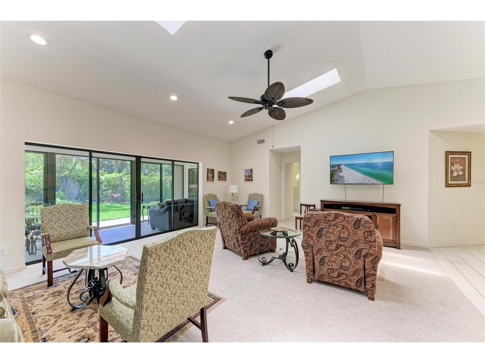 3946 Wilshire Circle E #168 Sarasota FL 34238 A4697072 image10