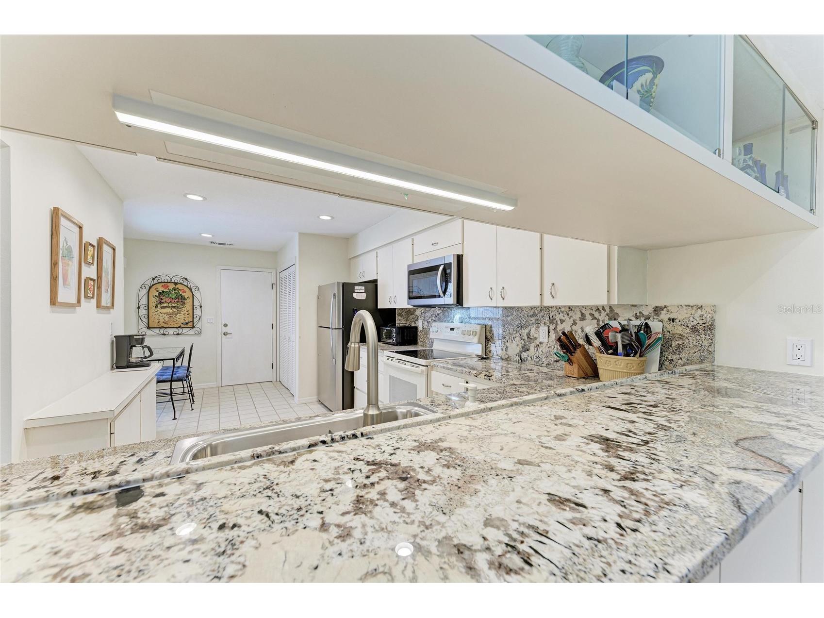 3946 Wilshire Circle E #168 Sarasota FL 34238 A4697072 image13