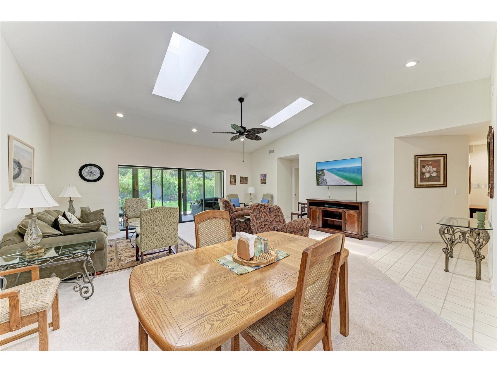 3946 Wilshire Circle E #168 Sarasota FL 34238 A4697072 image9