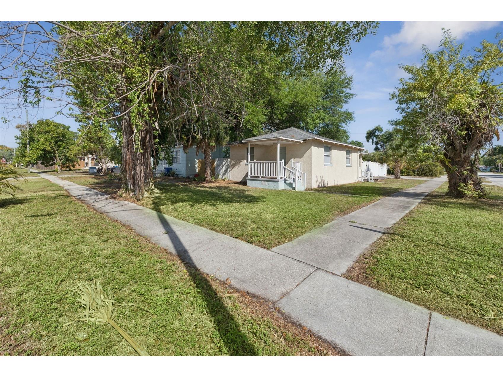 3947 Grove Street S Saint Petersburg FL 33705 O6396085 image2