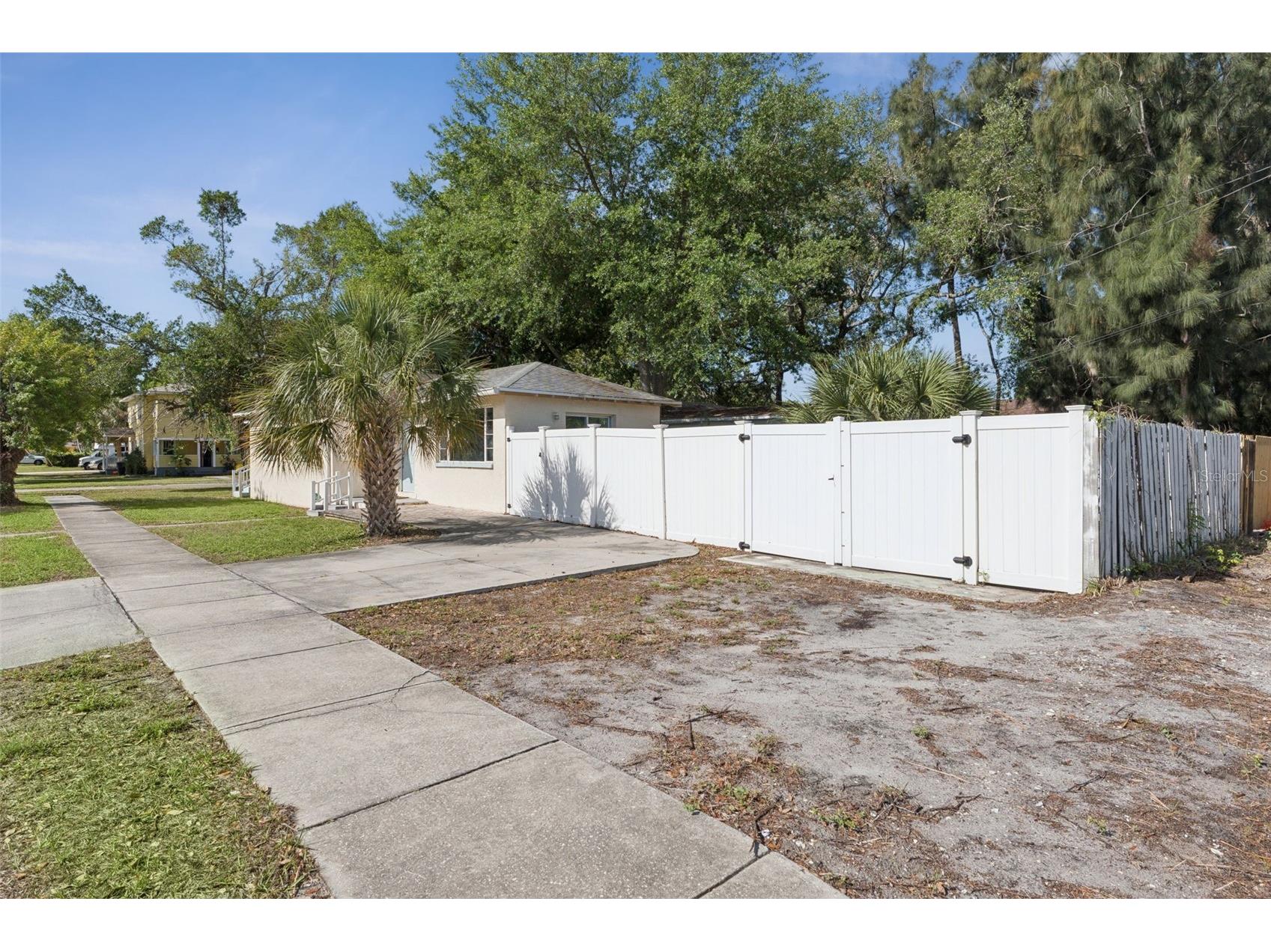 3947 Grove Street S Saint Petersburg FL 33705 O6396085 image3