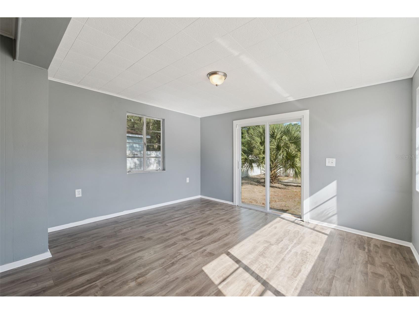 3947 Grove Street S Saint Petersburg FL 33705 O6396085 image5