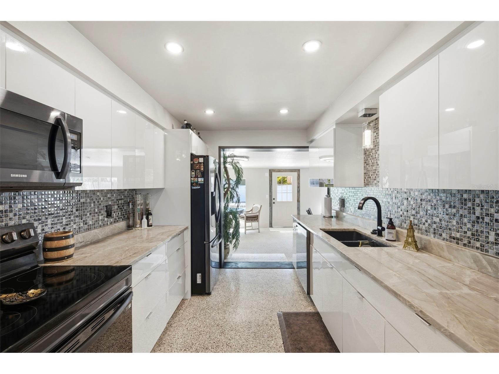 3947 Huntington Street NE Saint Petersburg FL 33703 TB8527580 image19