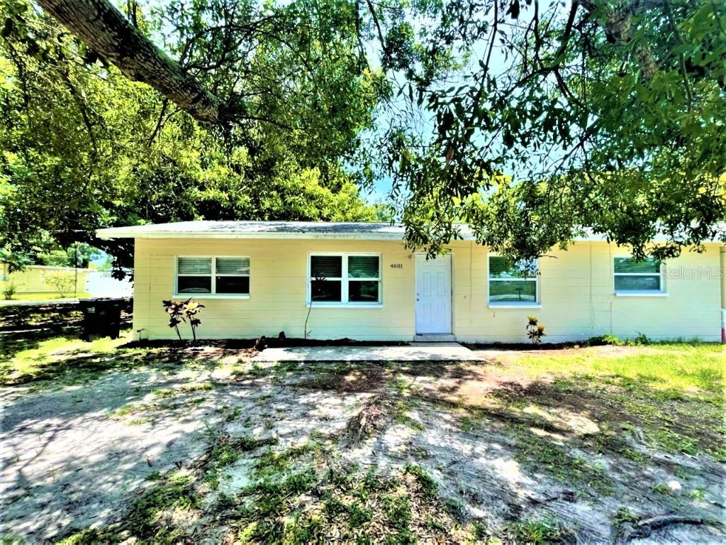 3947 Mohr Avenue N Saint Petersburg FL 33714 U8205841 image1