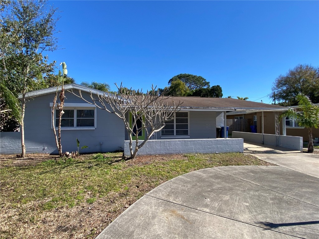 3947 Overlook Drive NE Saint Petersburg FL 33703 U8229749 image1