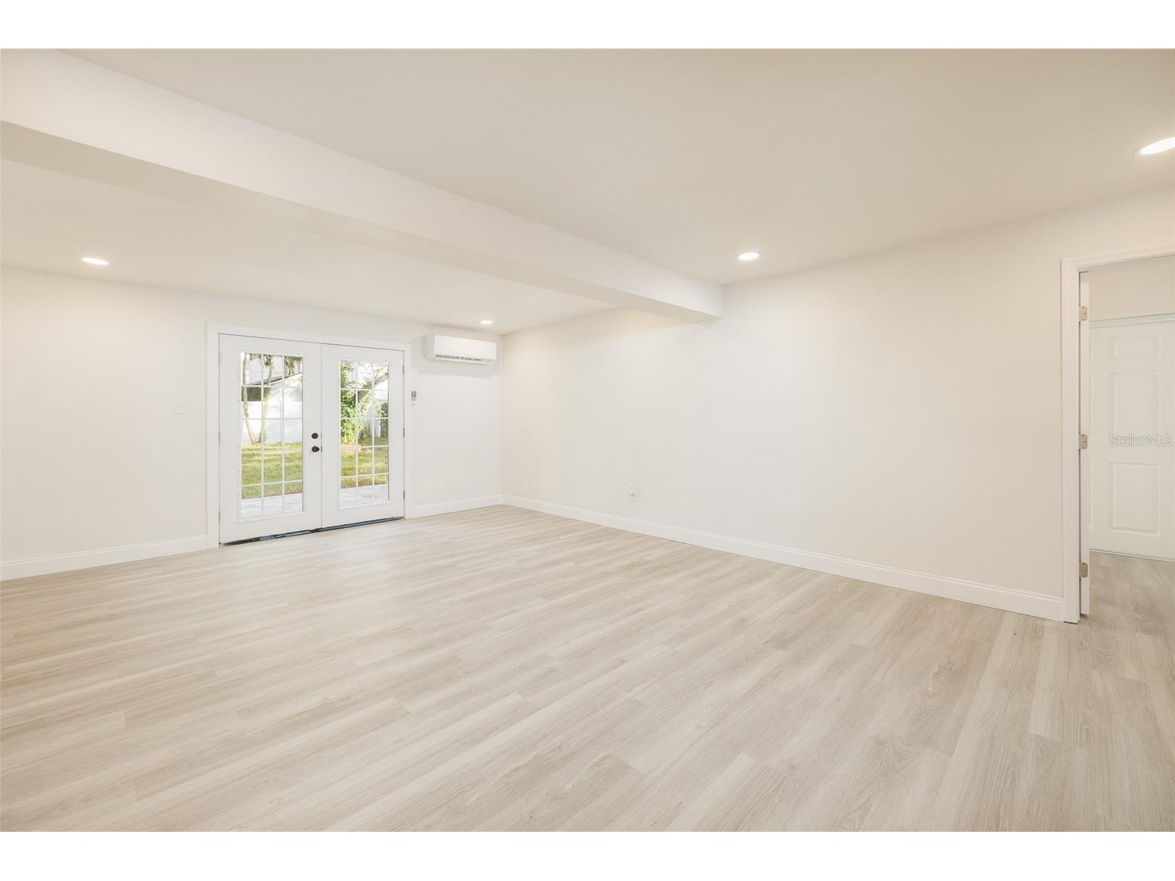 3947 Overlook Drive NE Saint Petersburg FL 33703 TB8484323 image11