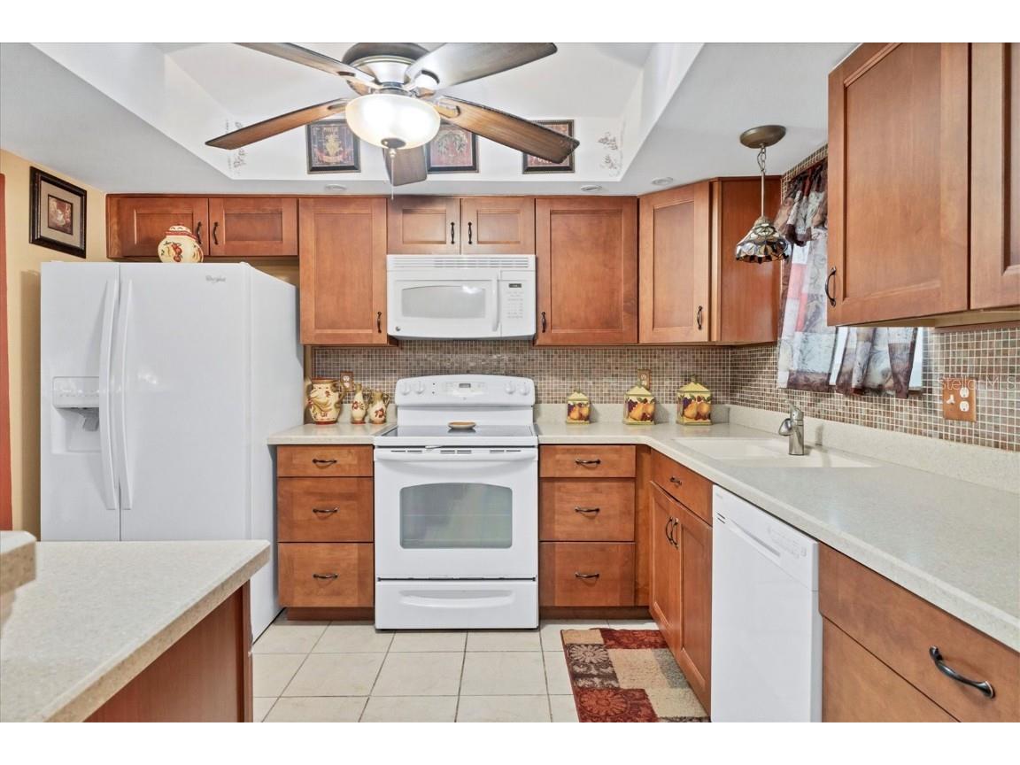 3947 Panola Lane #180 Sarasota FL 34232 C7517470 image8