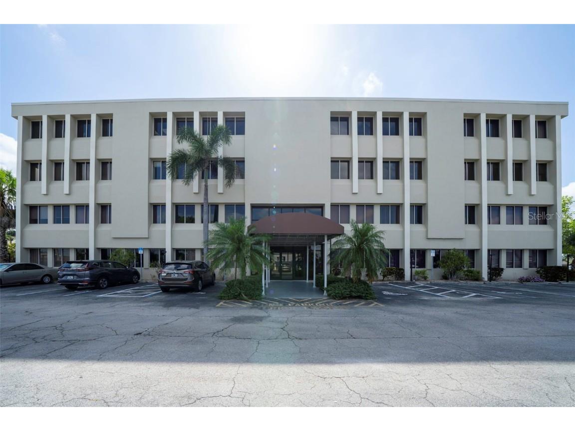 3949 Evans Avenue #302 Fort Myers FL 33901 C7518458 image2