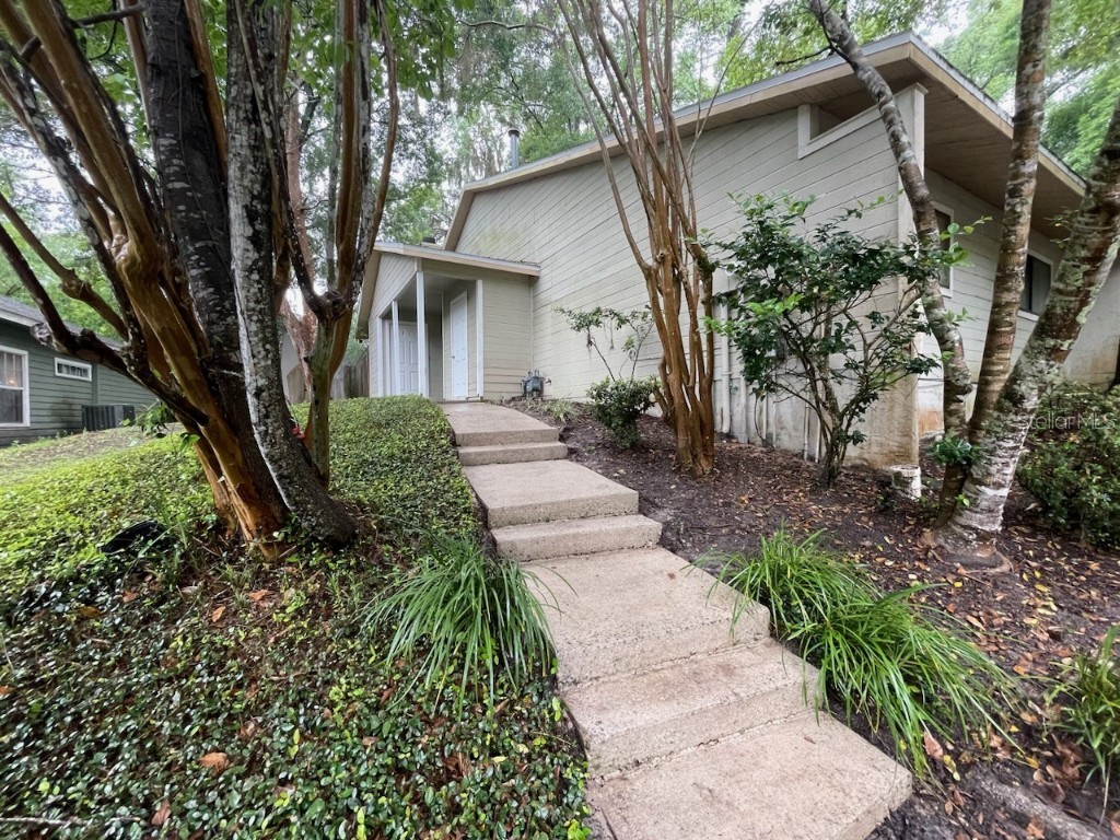 3949 NW 7th Place Gainesville FL 32607 GC520705 image1