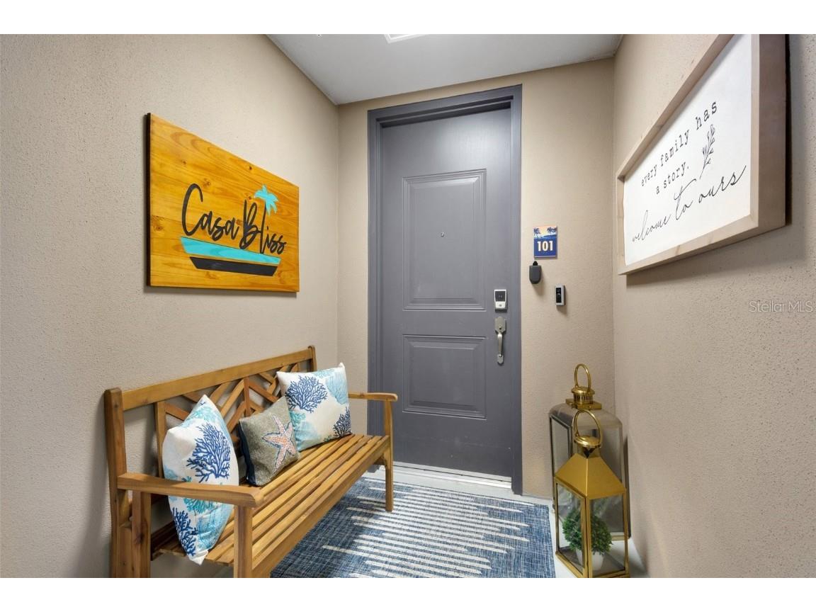 395 Aruba Circle #101 Bradenton FL 34209 - ANNA MARIA SOUND/INTRACOASTAL A4664891 image3