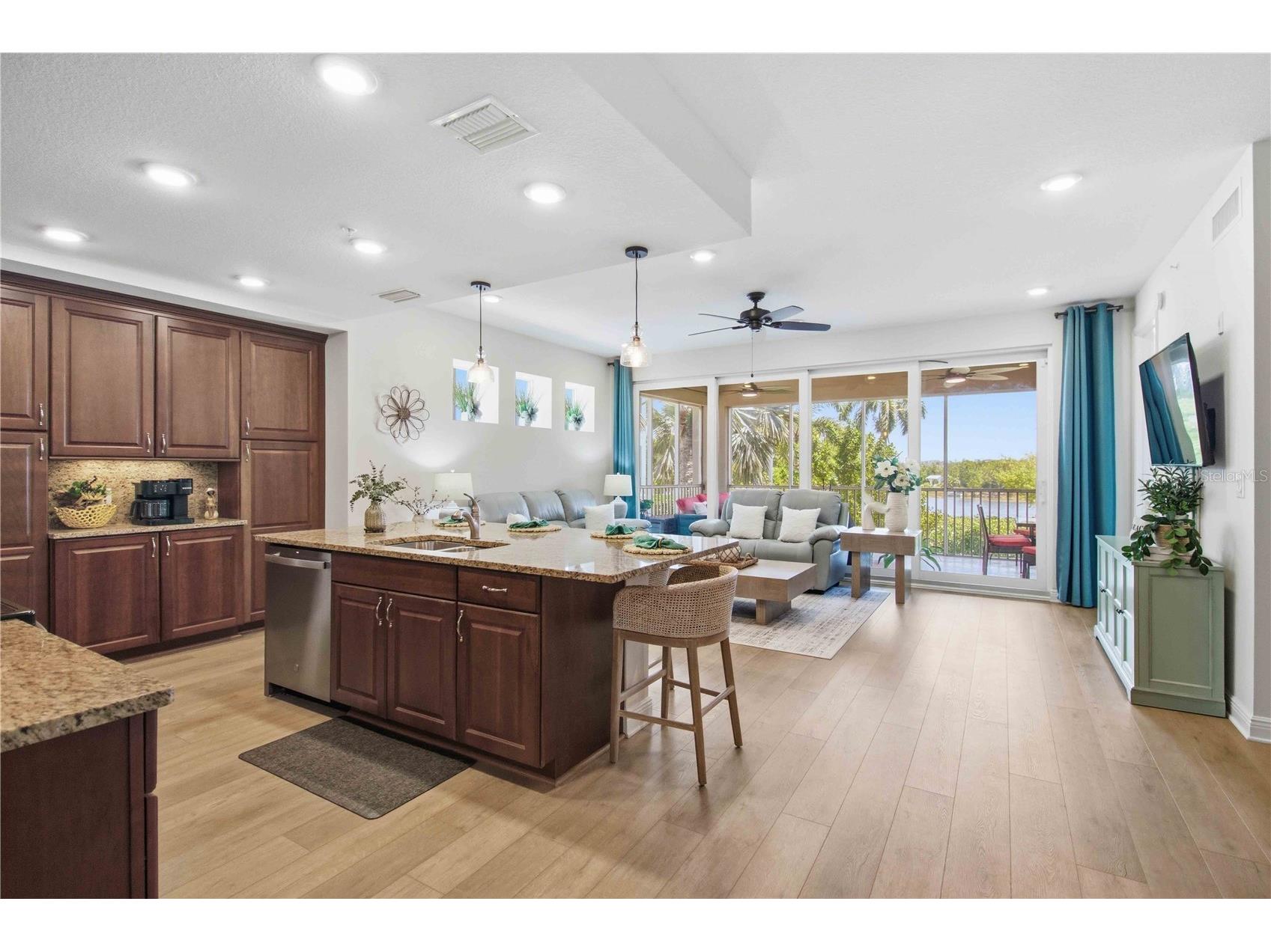 395 Aruba Circle #102 Bradenton FL 34209 A4691702 image17