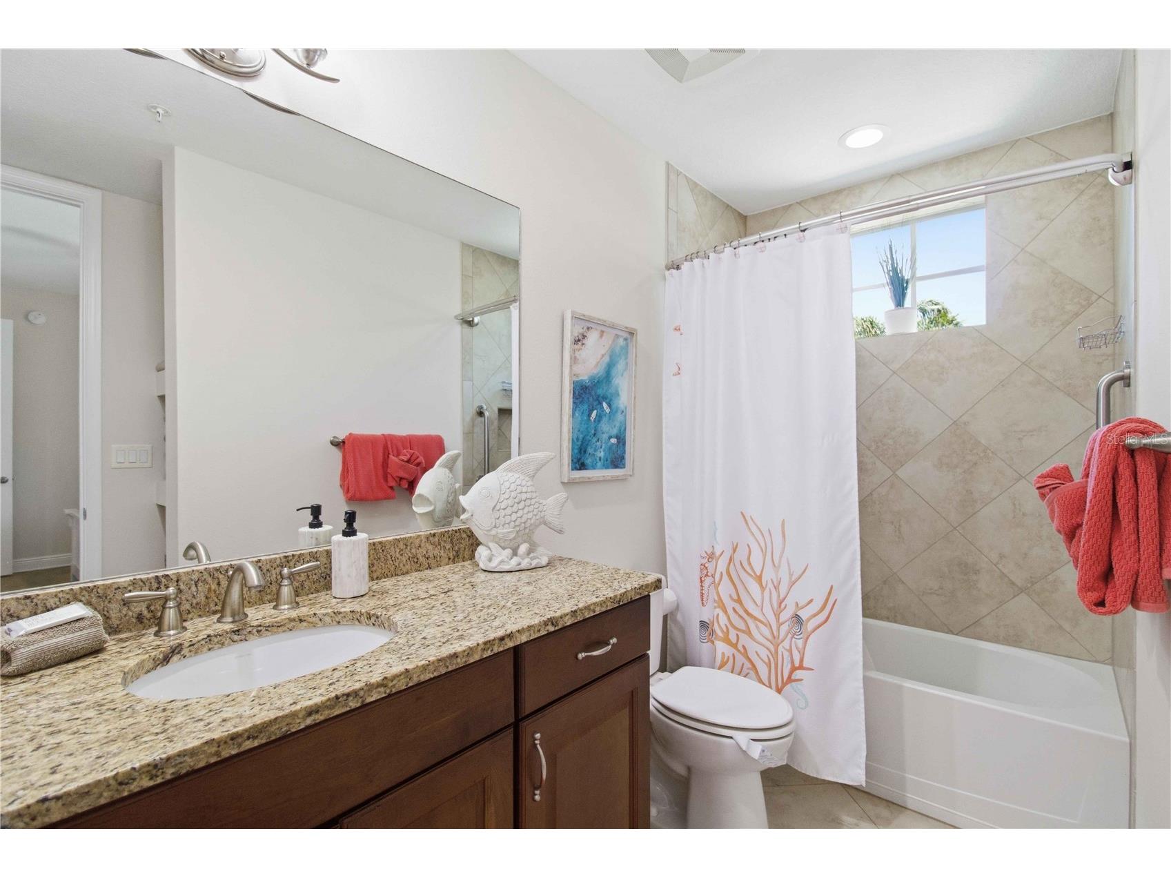 395 Aruba Circle #102 Bradenton FL 34209 A4691702 image37