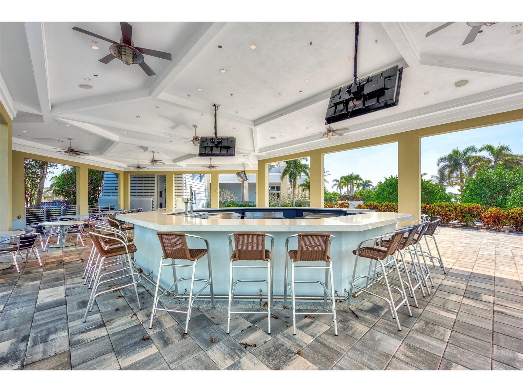 395 Aruba Circle #102 Bradenton FL 34209 A4691702 image94