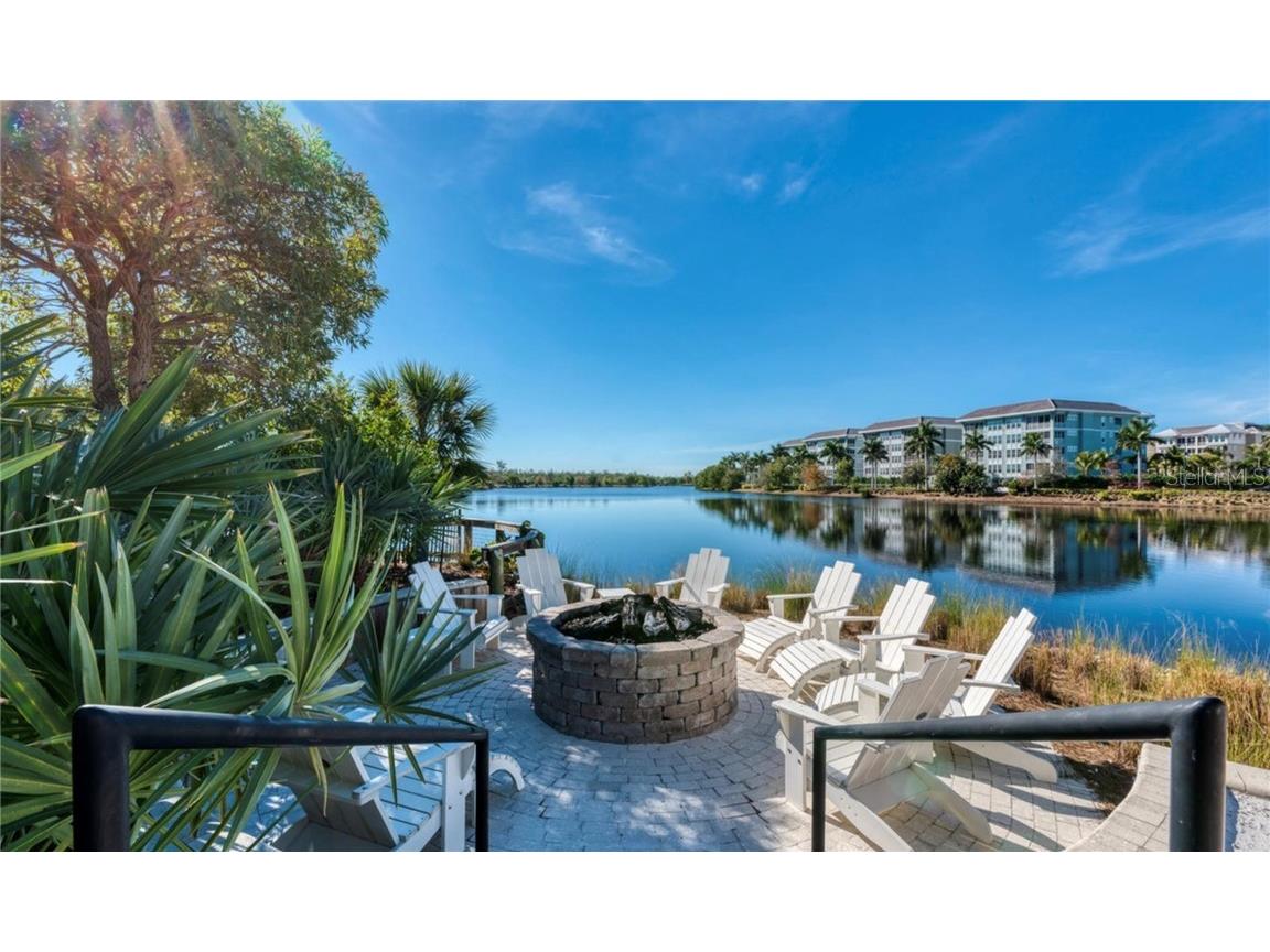 395 Aruba Circle #203 Bradenton FL 34209 A4471596 image4