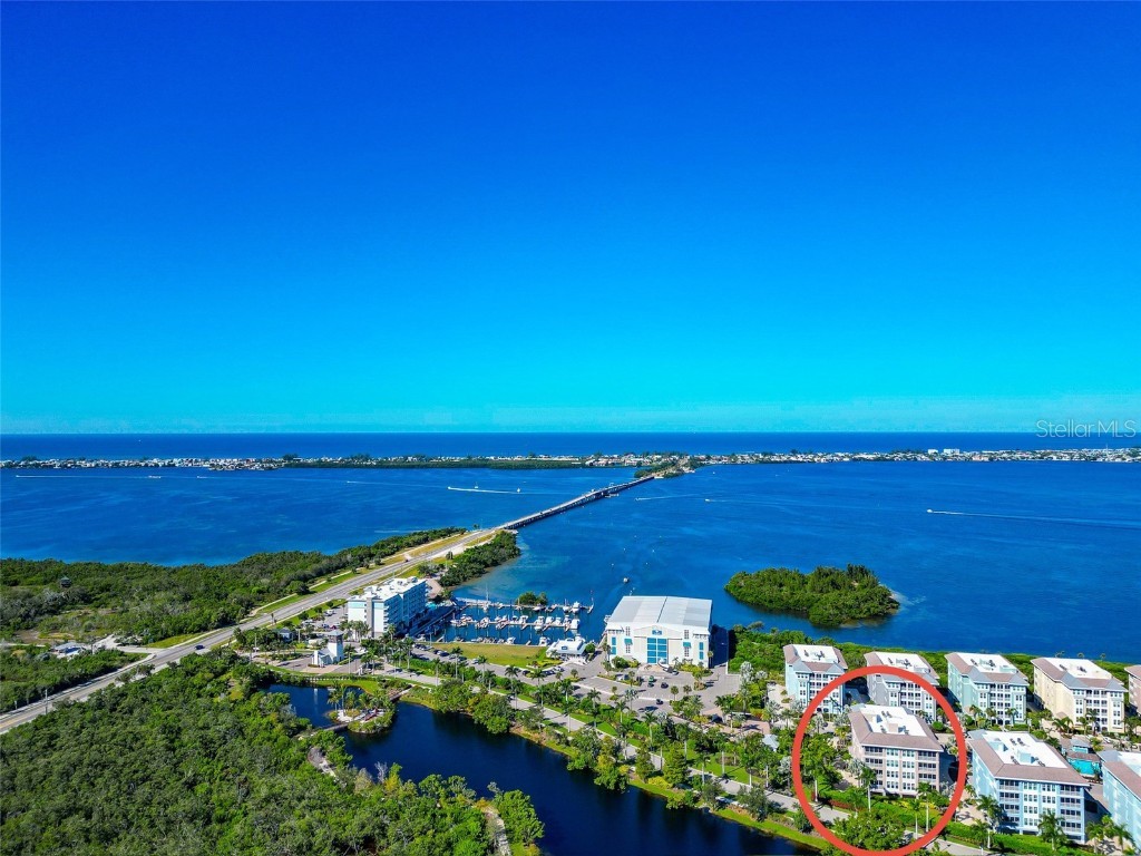 395 Aruba Circle #203 Bradenton FL 34209 - ANNA MARIA SOUND PERICO BAYOU A4667412 image2