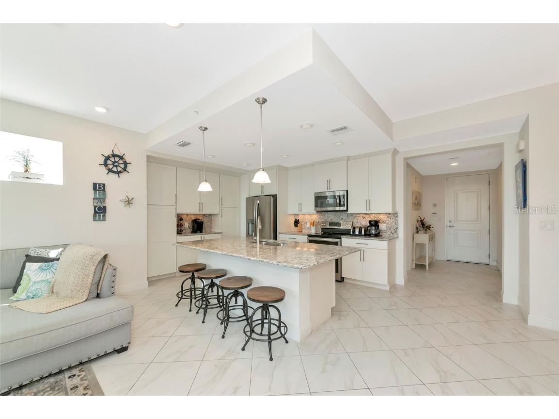 395 Aruba Circle #203 Bradenton FL 34209 - ANNA MARIA SOUND PERICO BAYOU A4667412 image6