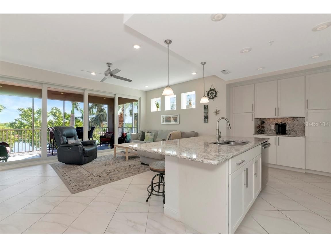 395 Aruba Circle #203 Bradenton FL 34209 - ANNA MARIA SOUND PERICO BAYOU A4667412 image7