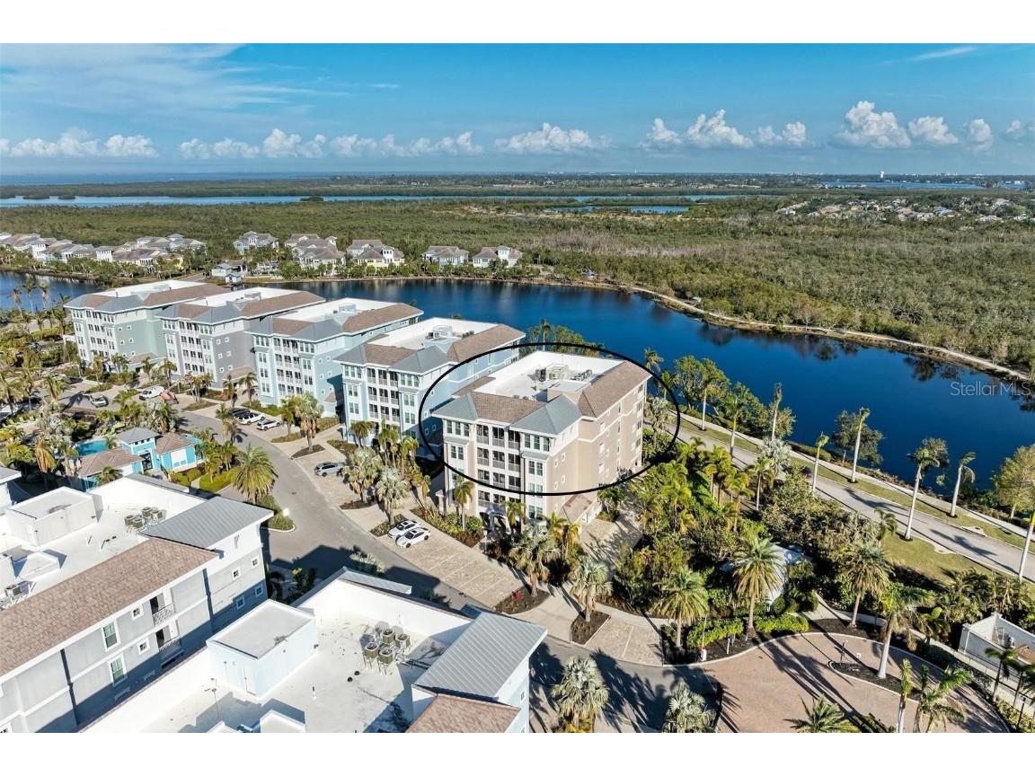 395 Aruba Circle #302 Bradenton FL 34209 A4634785 image1