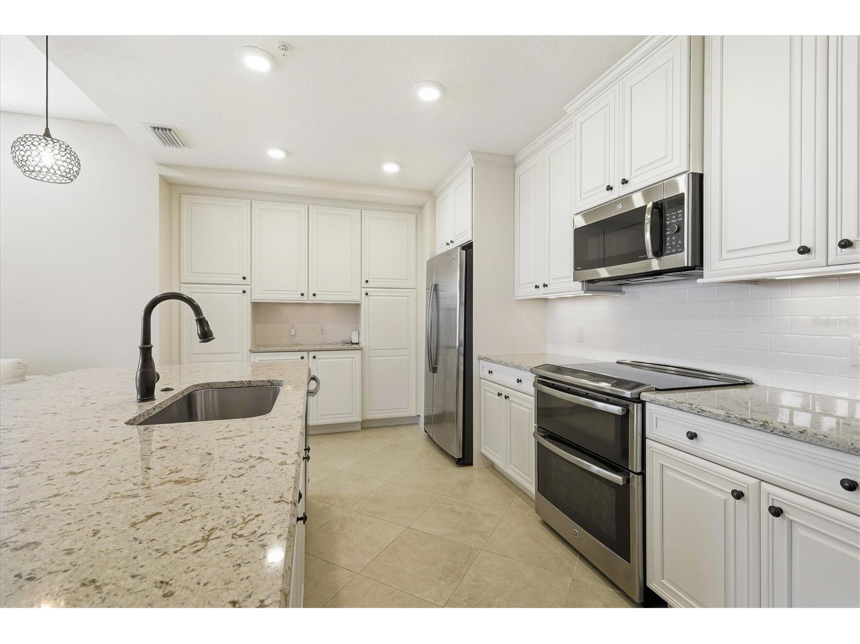 395 Aruba Circle #303 Bradenton FL 34209 - ANNA MARIA SOUND A4679886 image11