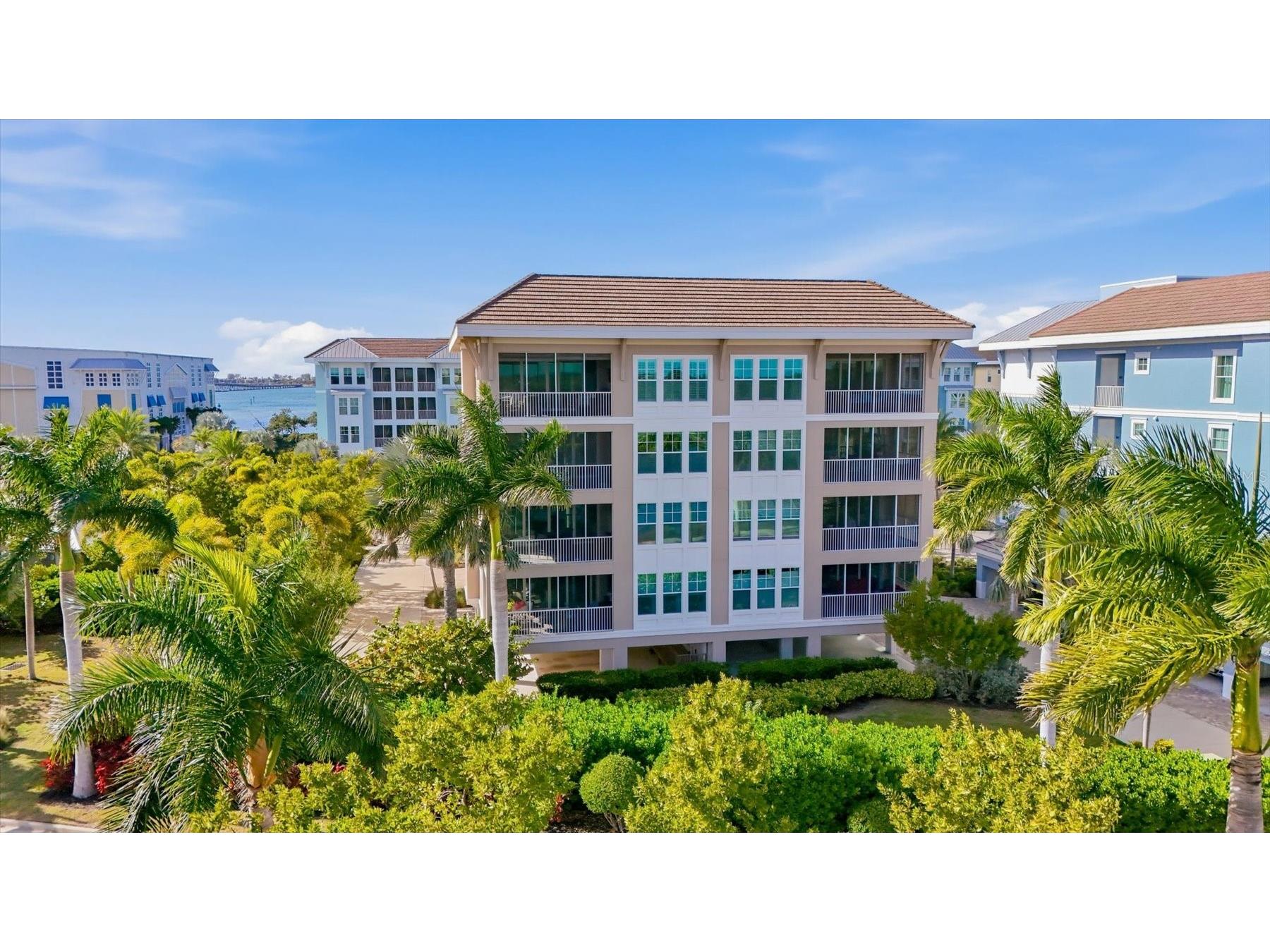 395 Aruba Circle #303 Bradenton FL 34209 - ANNA MARIA SOUND A4679886 image2