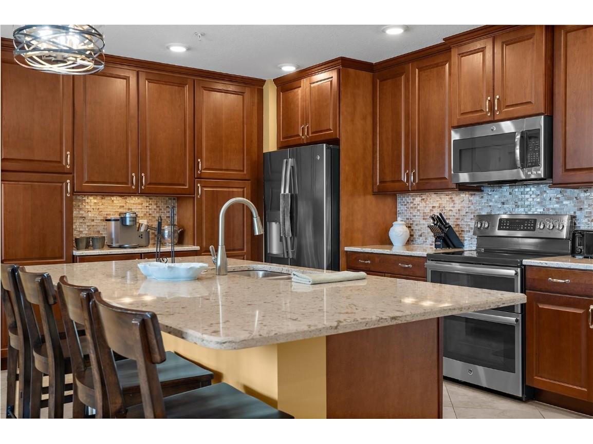 395 Aruba Circle #401 Bradenton FL 34209 A4655766 image9