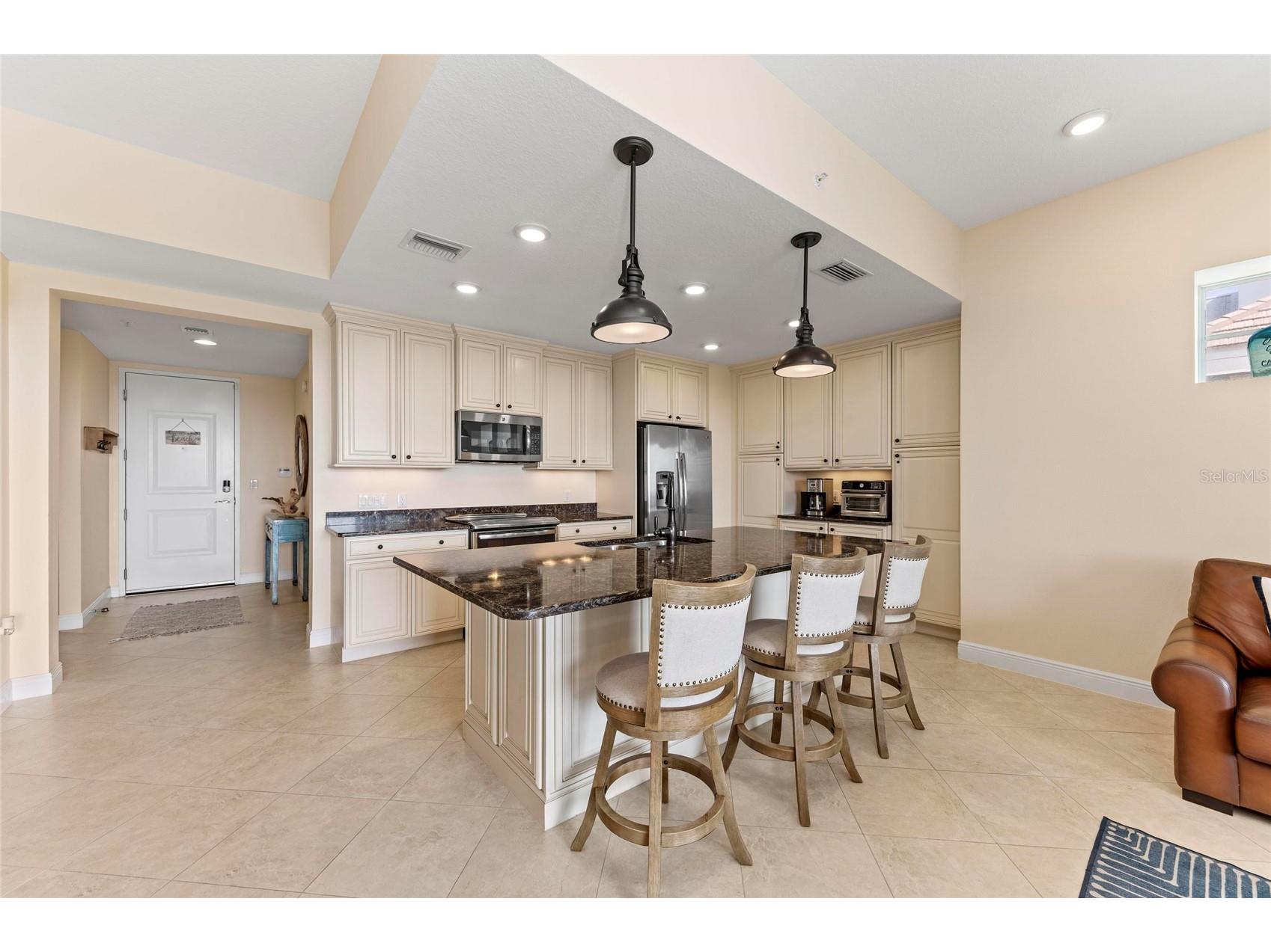 395 Aruba Circle #402 Bradenton FL 34209 - SAPPHIRE LAKE ANNA MARIA A4691067 image9