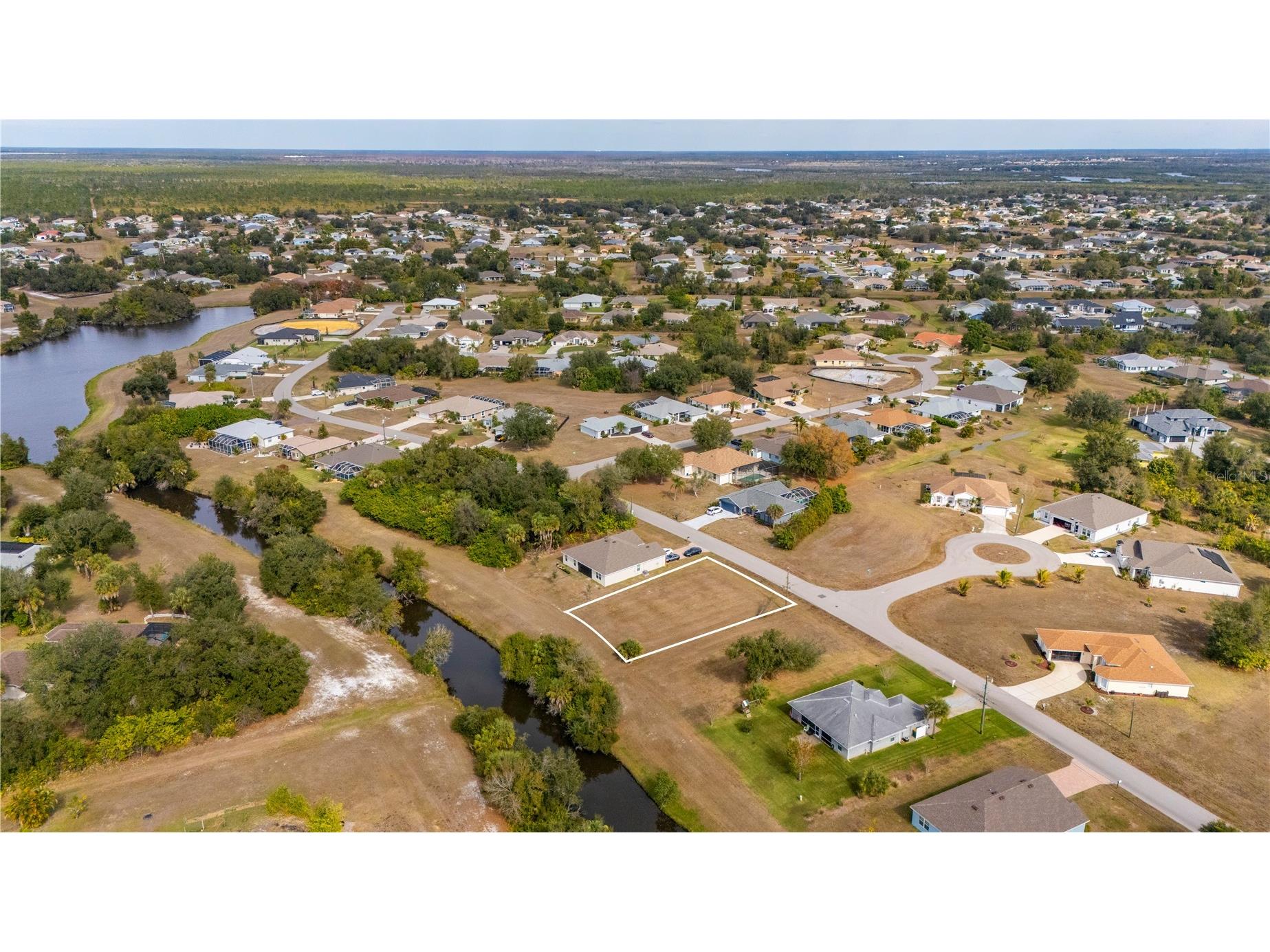 395 San Cristobal Avenue Punta Gorda FL 33983 C7520231 image1