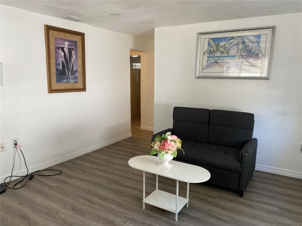 3950 45th Avenue N Saint Petersburg FL 33714 TB8444769 image10