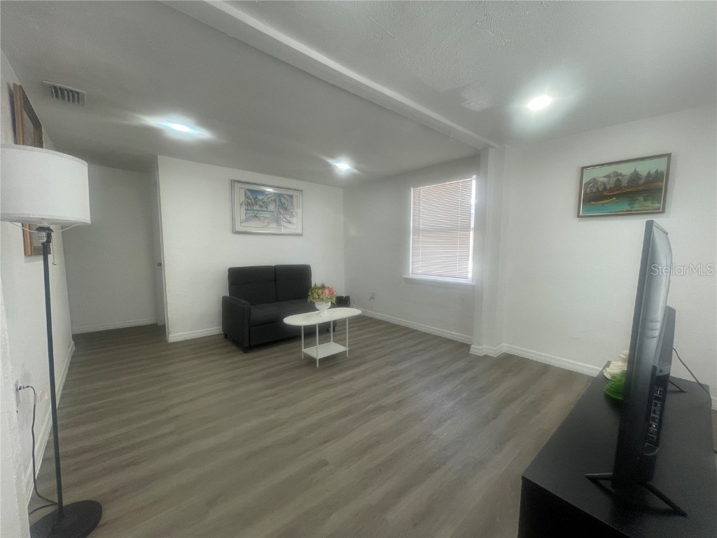 3950 45th Avenue N Saint Petersburg FL 33714 TB8444769 image17