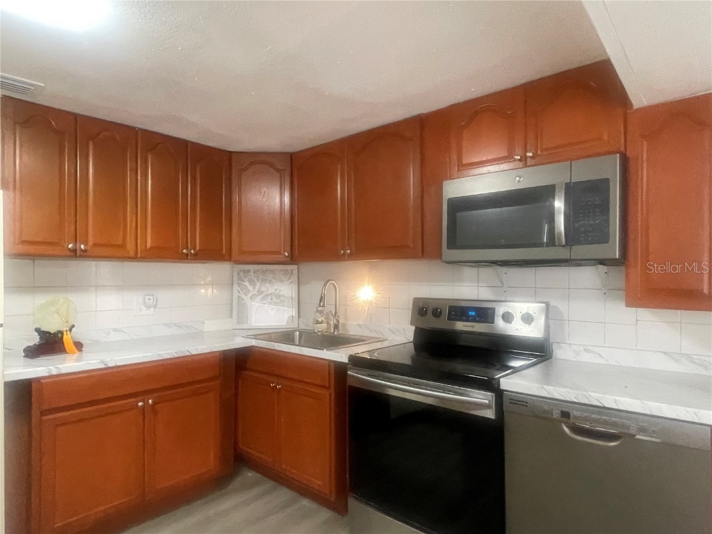 3950 45th Avenue N Saint Petersburg FL 33714 TB8444769 image18