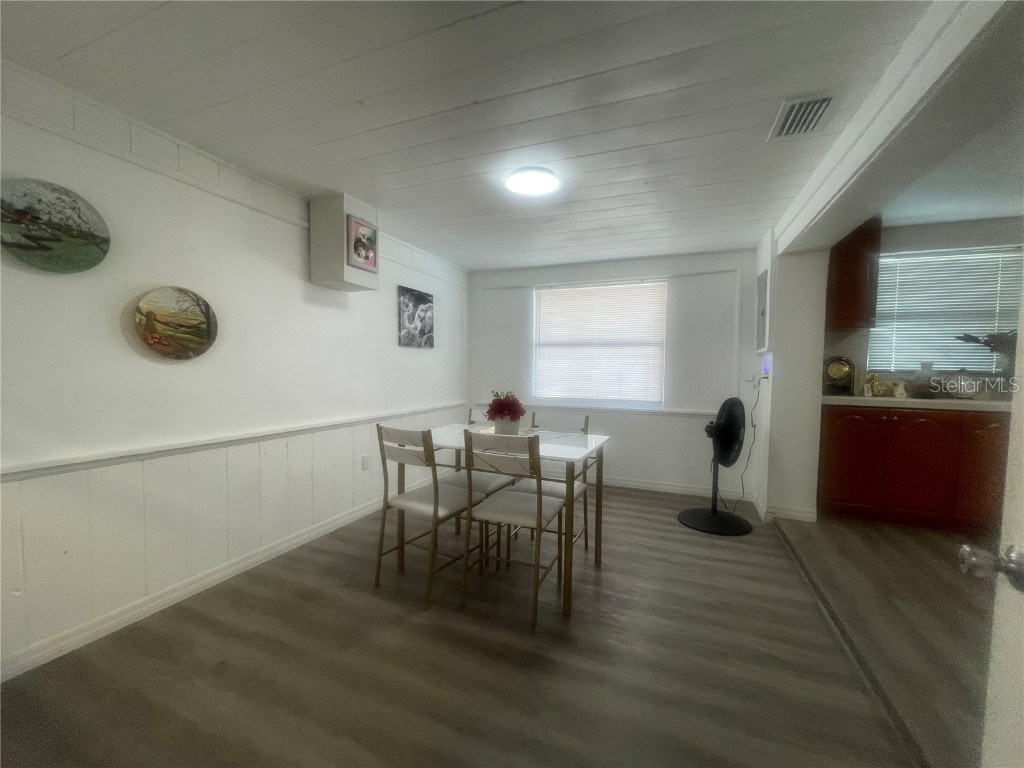 3950 45th Avenue N Saint Petersburg FL 33714 TB8444769 image28