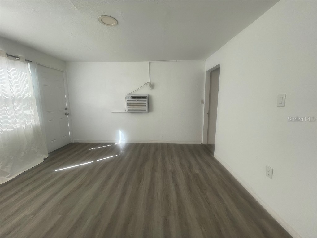 3950 45th Avenue N Saint Petersburg FL 33714 TB8444769 image41