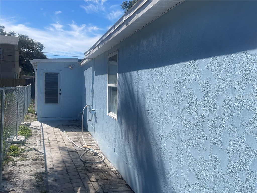 3950 45th Avenue N Saint Petersburg FL 33714 TB8444769 image48